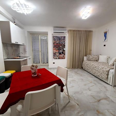 La Casa Di Patta A Spaccanapoli Екстериор снимка